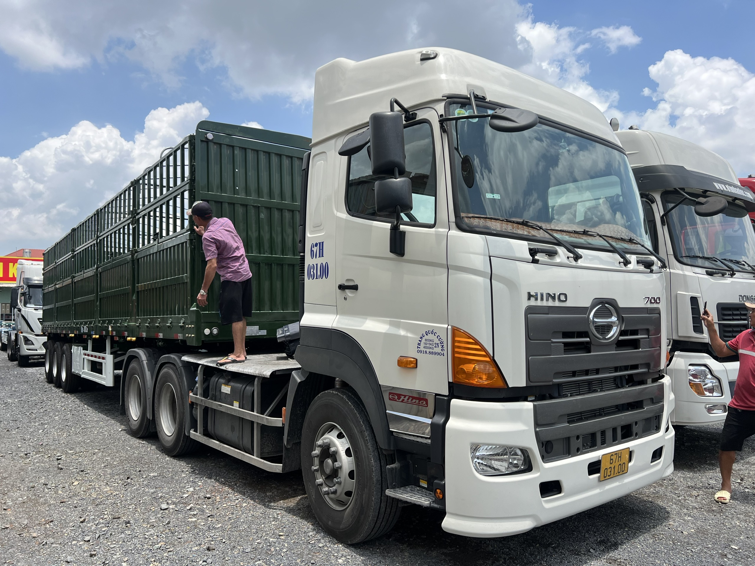 Bàn Giao DK Hino & Mooc Lồng 12m4 Về Với 67 An Giang