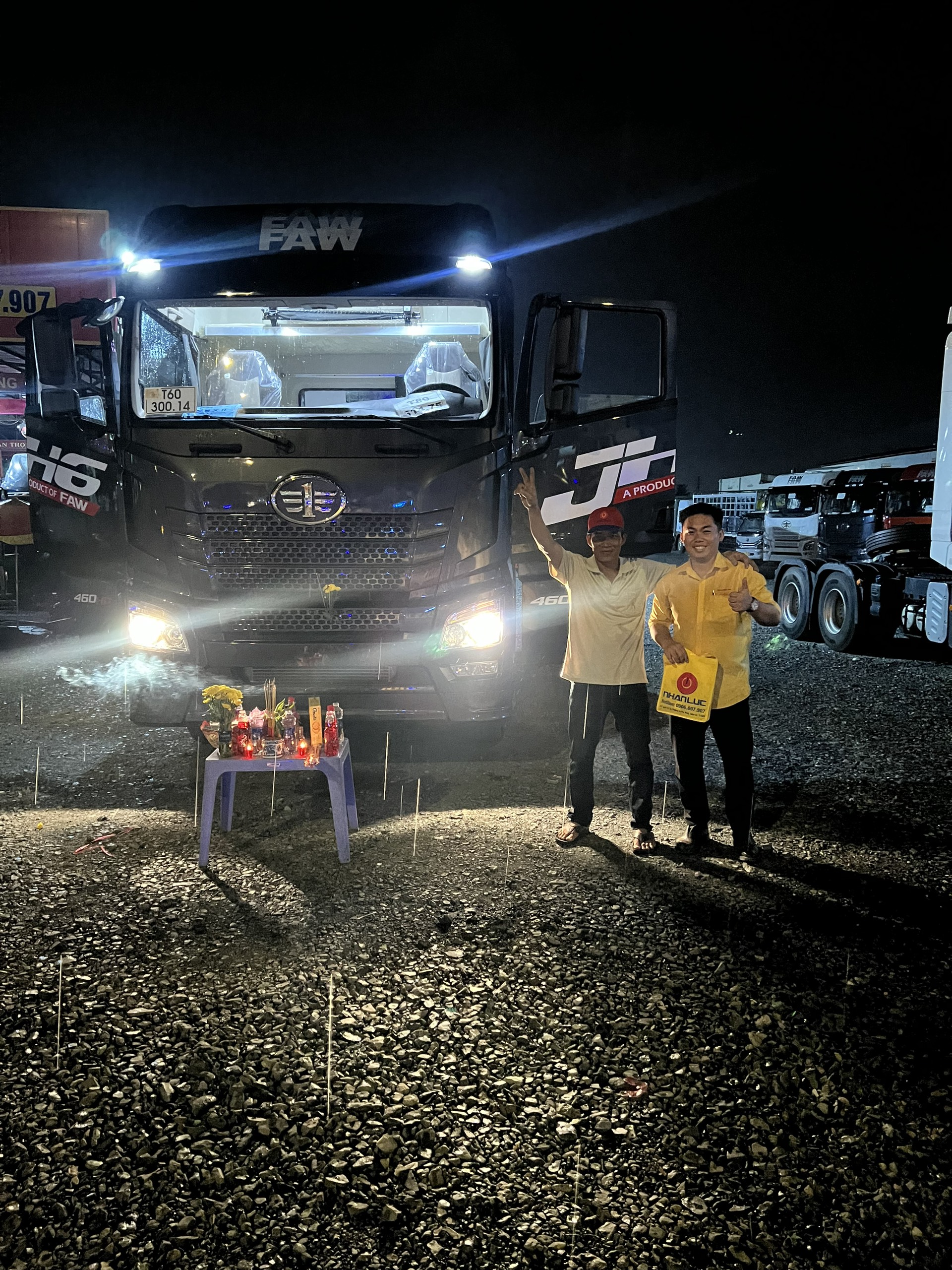 Đầu Kéo FAW JH6 460HP Đầu Tiên Về 76 Quảng Ngãi