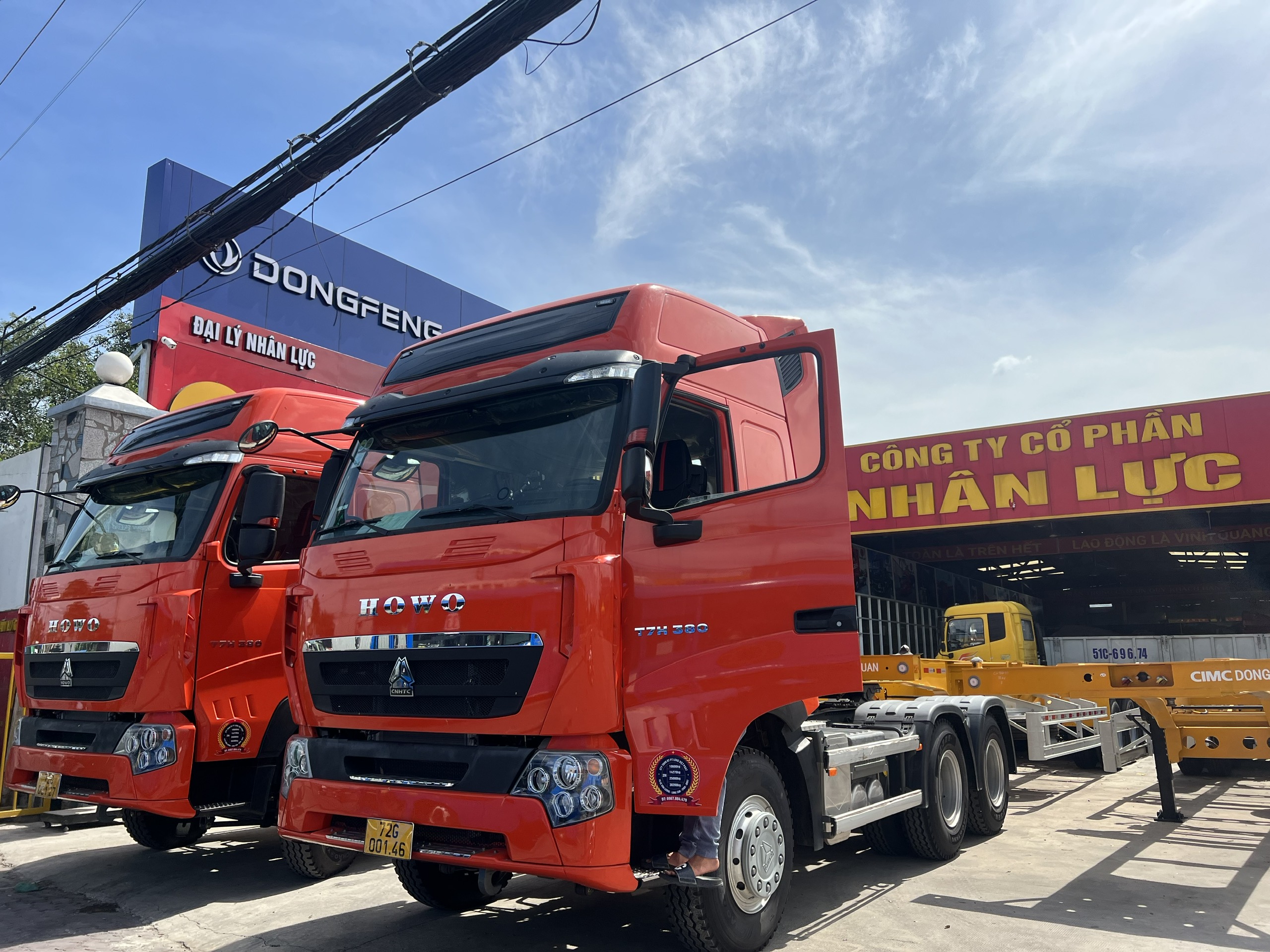 Bàn Giao Bộ Đôi 2 Đầu Kéo Howo 2 SMRM CIMC Về Với Quý Cty BRVT